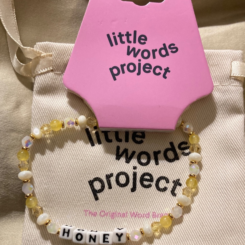 Little Words Project Yellow and White Beaded Bracelet ‘HONEY’